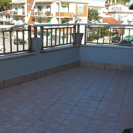 Girasole A Due Passi Dal Mare דירה *